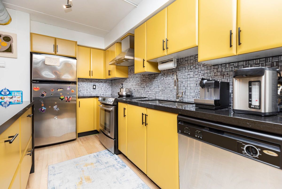 1100 Lansdowne Avenue Toronto 1100 Lansdowne Avenue Toronto