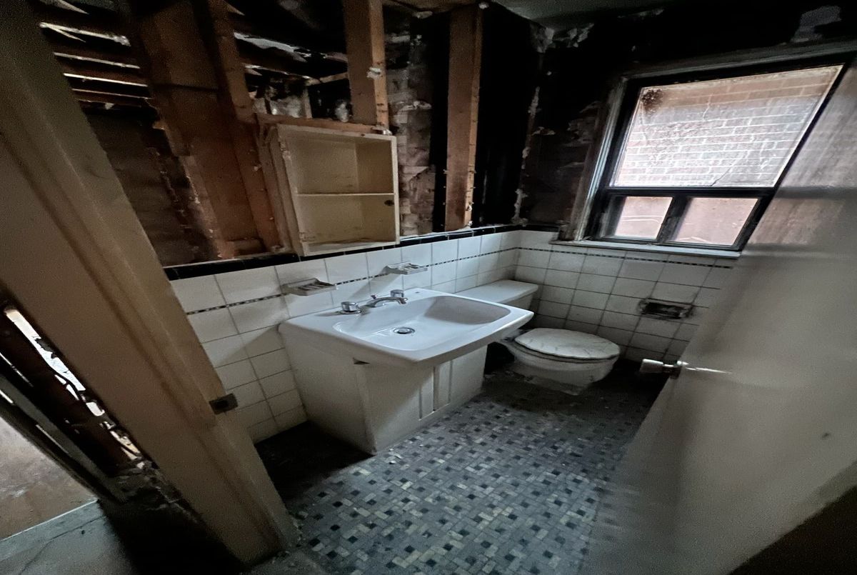 12 Holmesdale Road Toronto 12 Holmesdale Road Toronto