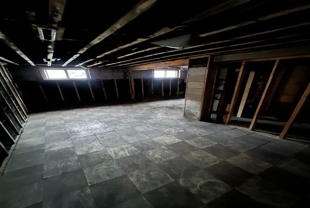 12 Holmesdale Road Toronto 12 Holmesdale Road Toronto