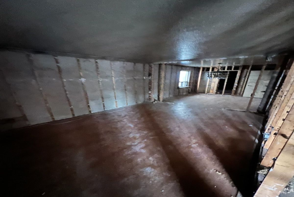 12 Holmesdale Road Toronto 12 Holmesdale Road Toronto