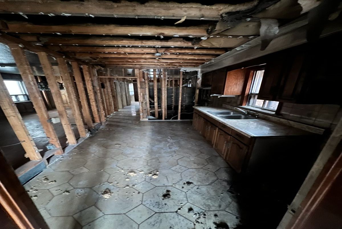 12 Holmesdale Road Toronto 12 Holmesdale Road Toronto