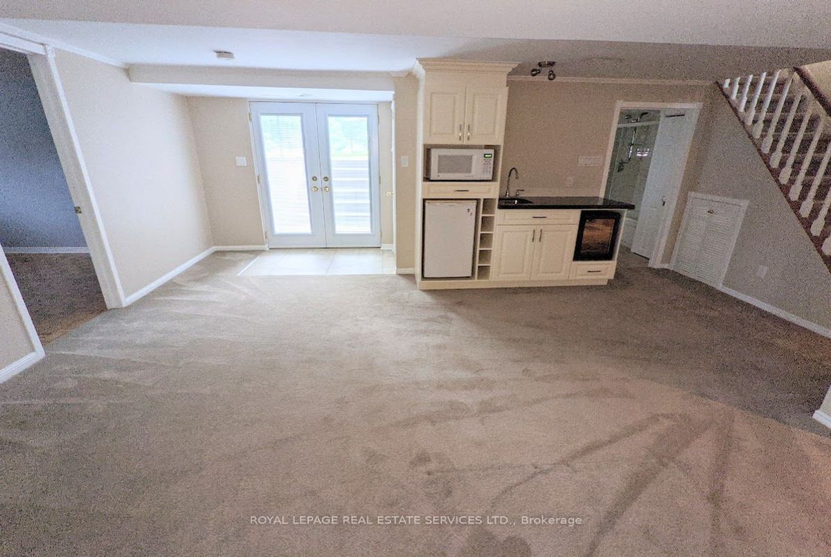 1602 Lincolnshire Boulevard Mississauga 1602 Lincolnshire Boulevard Mississauga