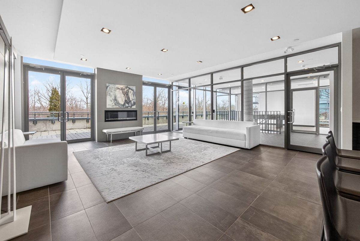 5230 Dundas Street Burlington 5230 Dundas Street Burlington