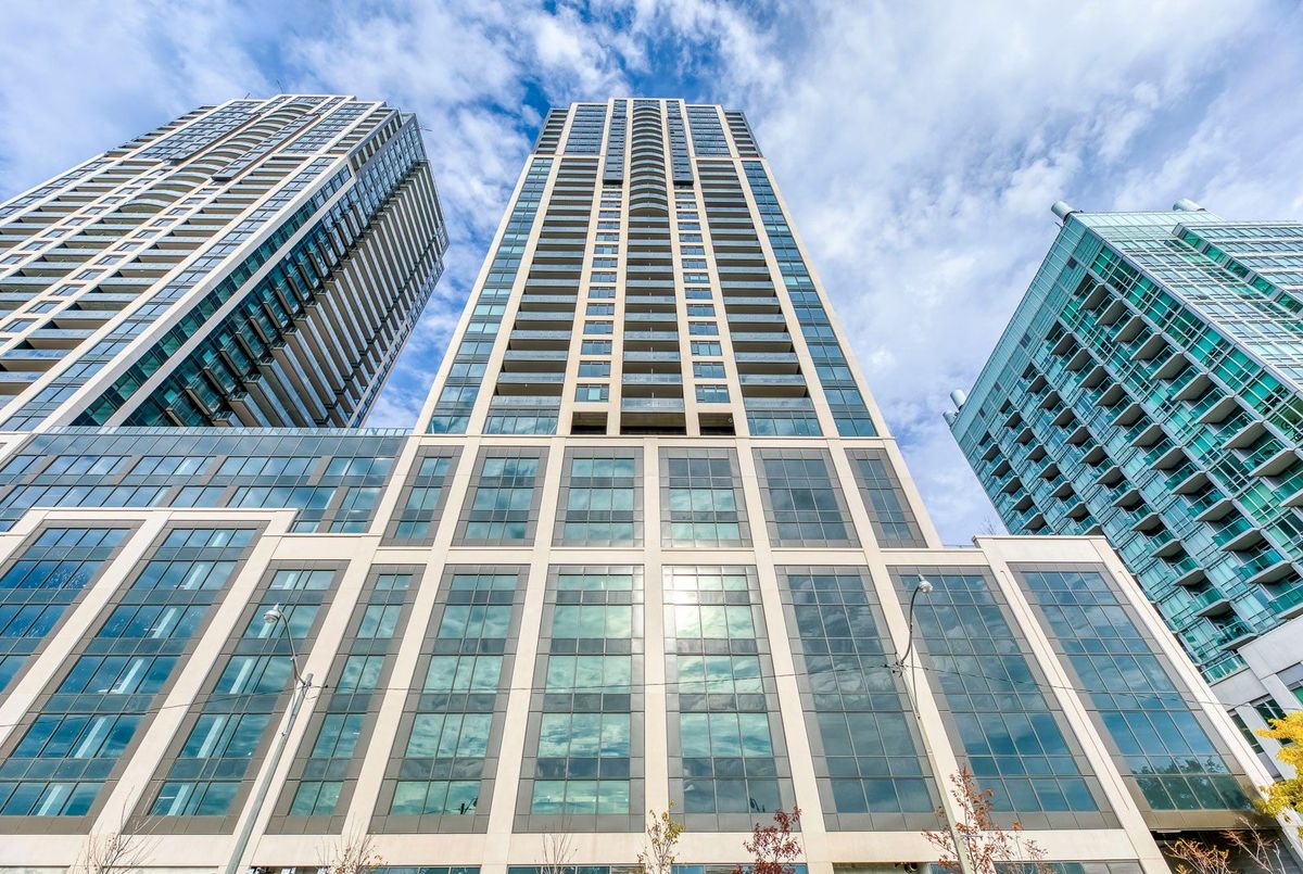 1926 Lakeshore Boulevard W Toronto 1926 Lakeshore Boulevard W Toronto