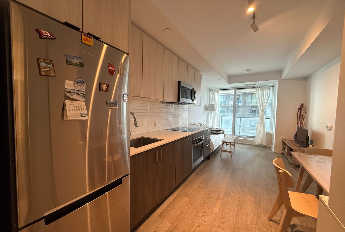 1926 Lakeshore Boulevard W Toronto 1926 Lakeshore Boulevard W Toronto