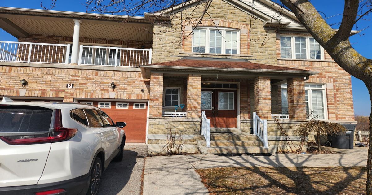 2 Rockstep Court Brampton