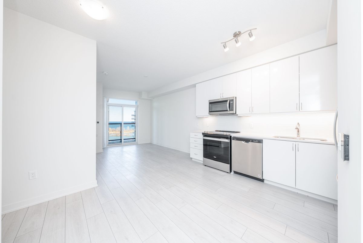 38 Annie Craig Drive Toronto 38 Annie Craig Drive Toronto