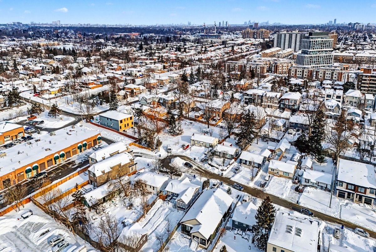 1069 Roosevelt Road Mississauga 1069 Roosevelt Road Mississauga