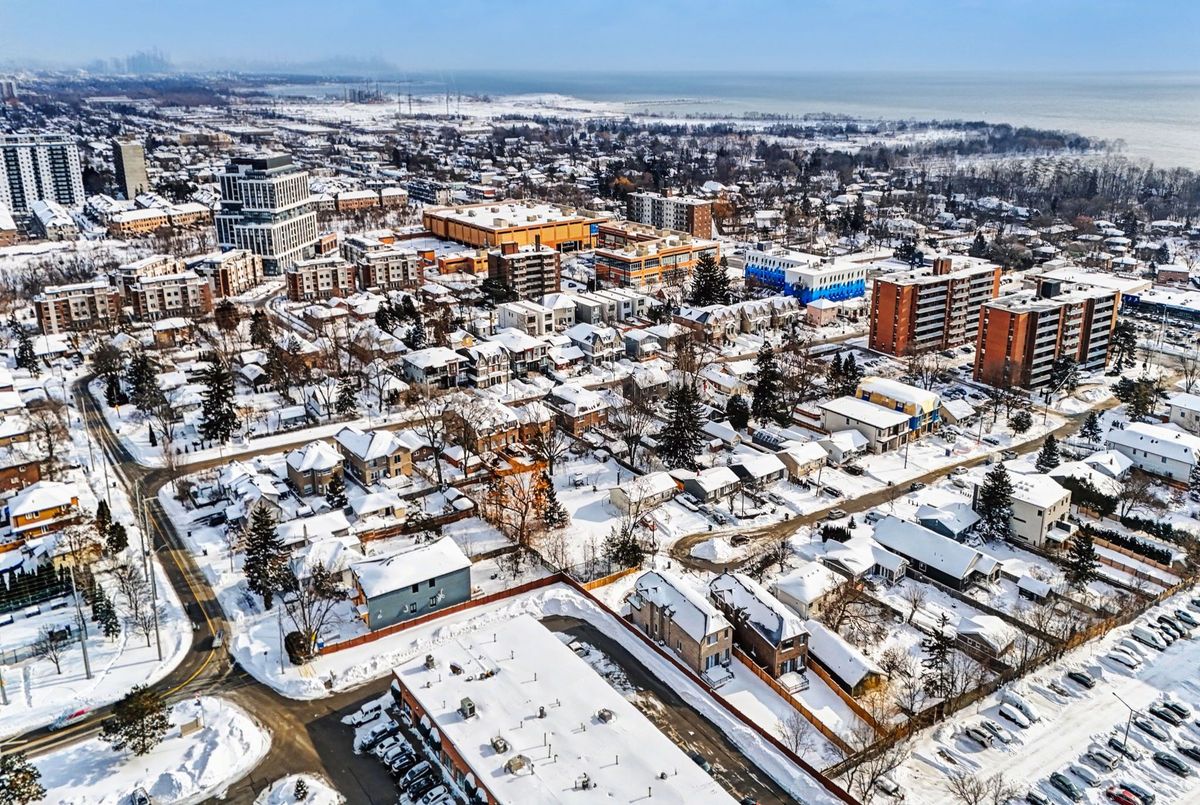 1069 Roosevelt Road Mississauga 1069 Roosevelt Road Mississauga