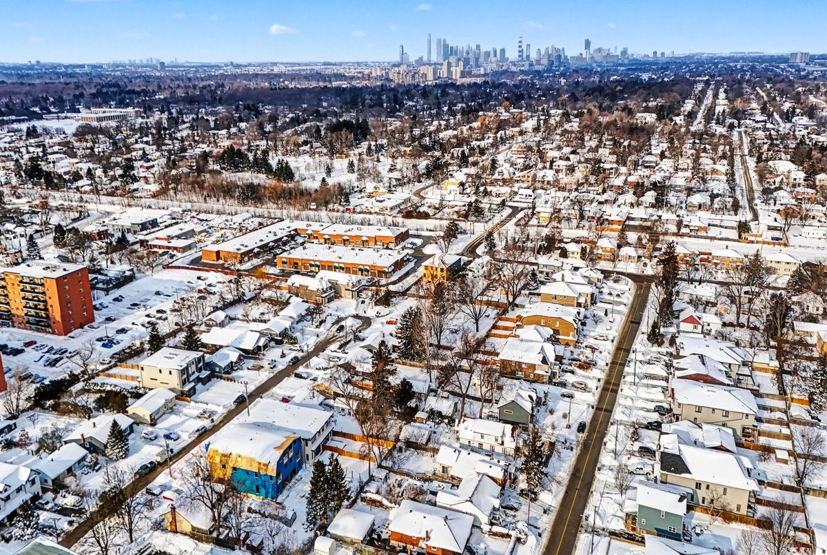 1069 Roosevelt Road Mississauga 1069 Roosevelt Road Mississauga