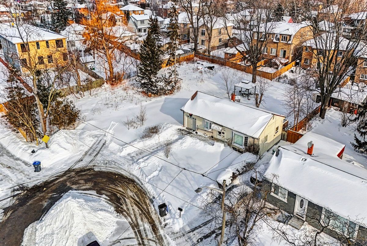 1069 Roosevelt Road Mississauga 1069 Roosevelt Road Mississauga