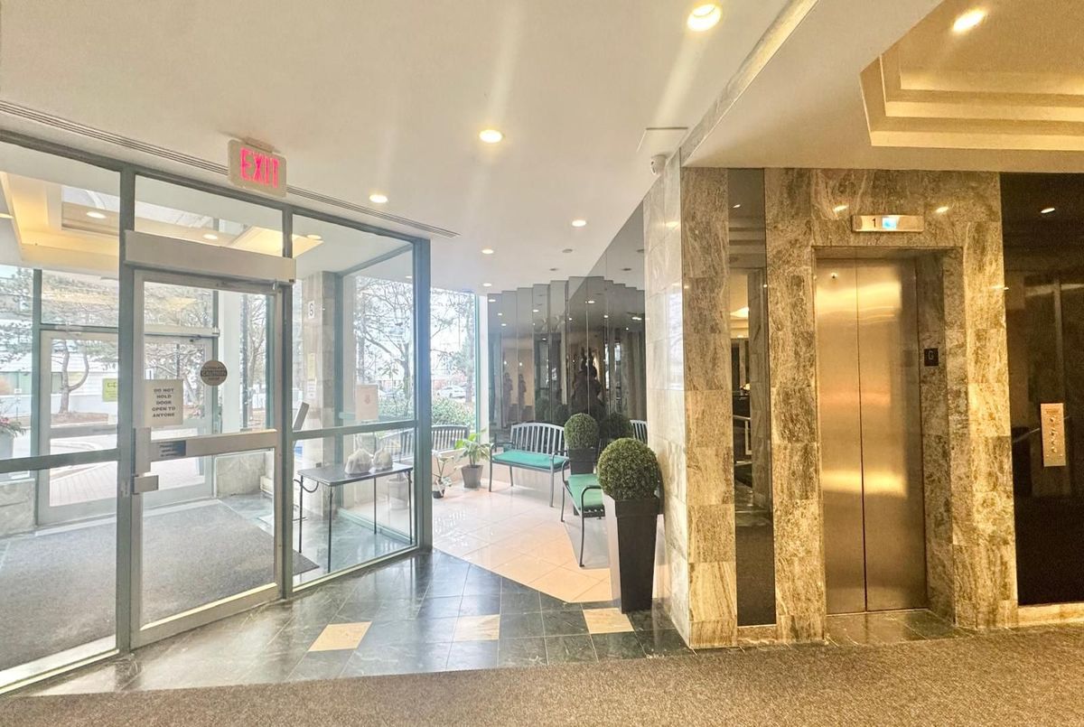 4460 Tucana Court Mississauga 4460 Tucana Court Mississauga