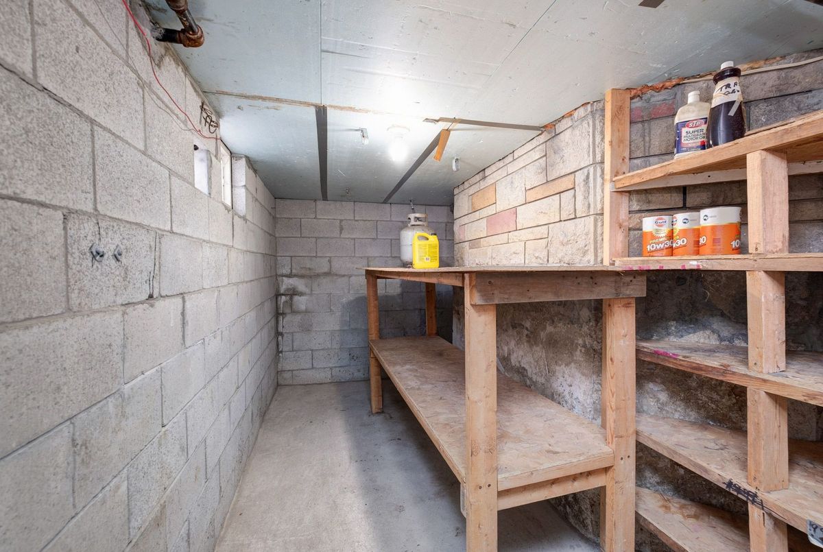 365 WHITMORE Avenue Toronto 365 WHITMORE Avenue Toronto