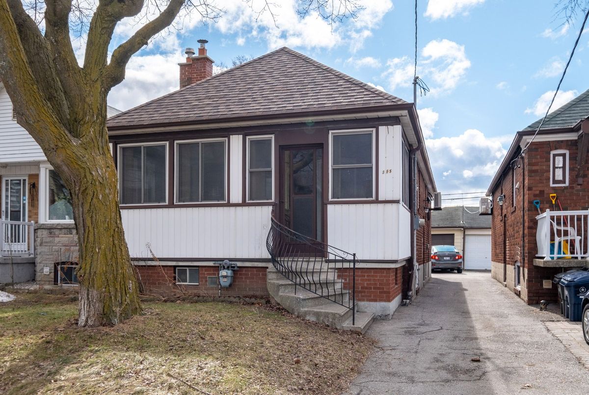 365 WHITMORE Avenue Toronto 365 WHITMORE Avenue Toronto