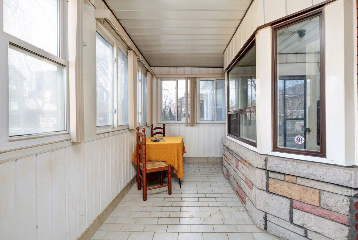 365 WHITMORE Avenue Toronto 365 WHITMORE Avenue Toronto