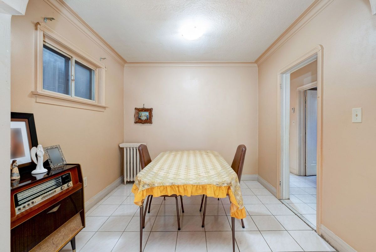 365 WHITMORE Avenue Toronto 365 WHITMORE Avenue Toronto