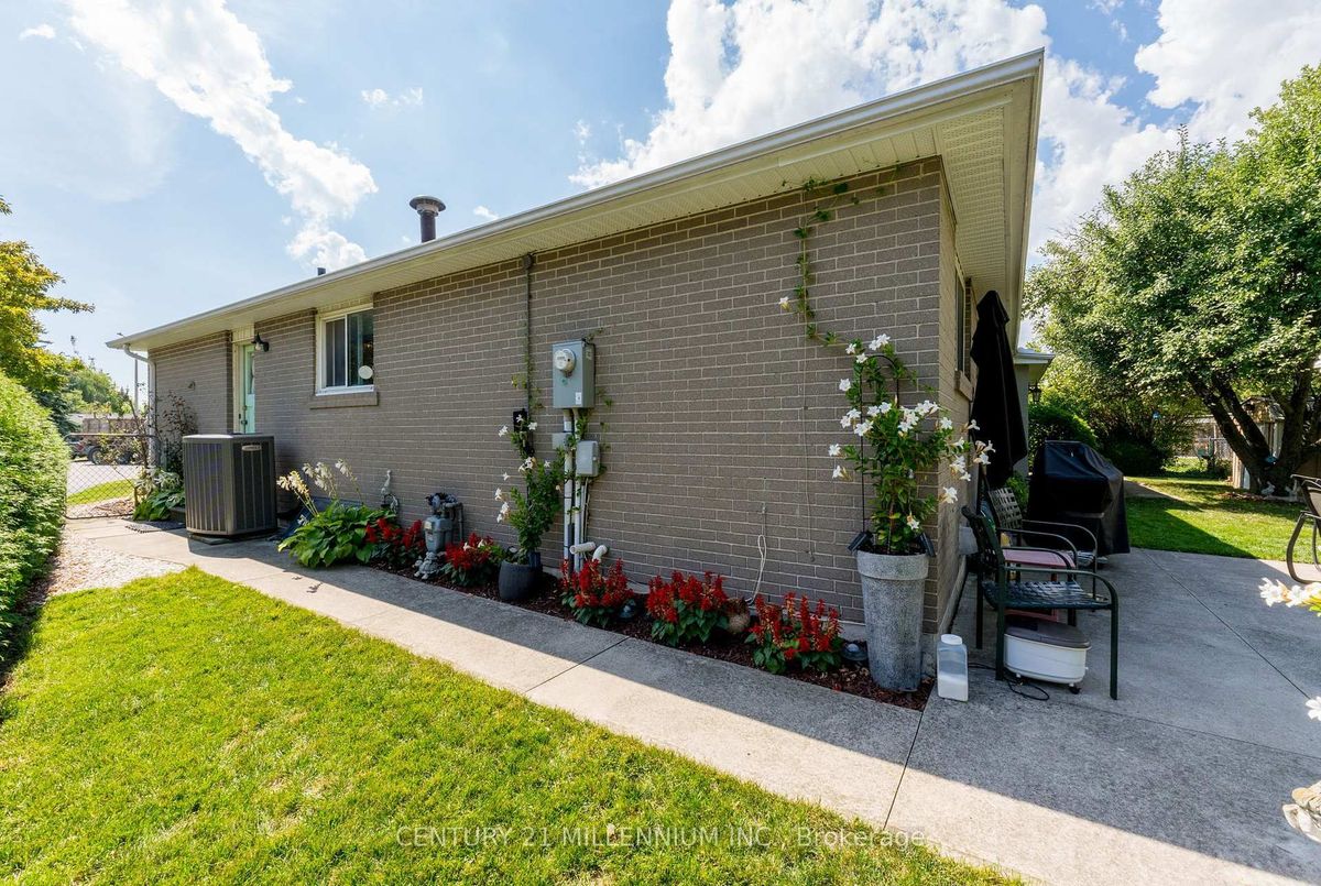 20 Dunblaine Crescent Brampton 20 Dunblaine Crescent Brampton