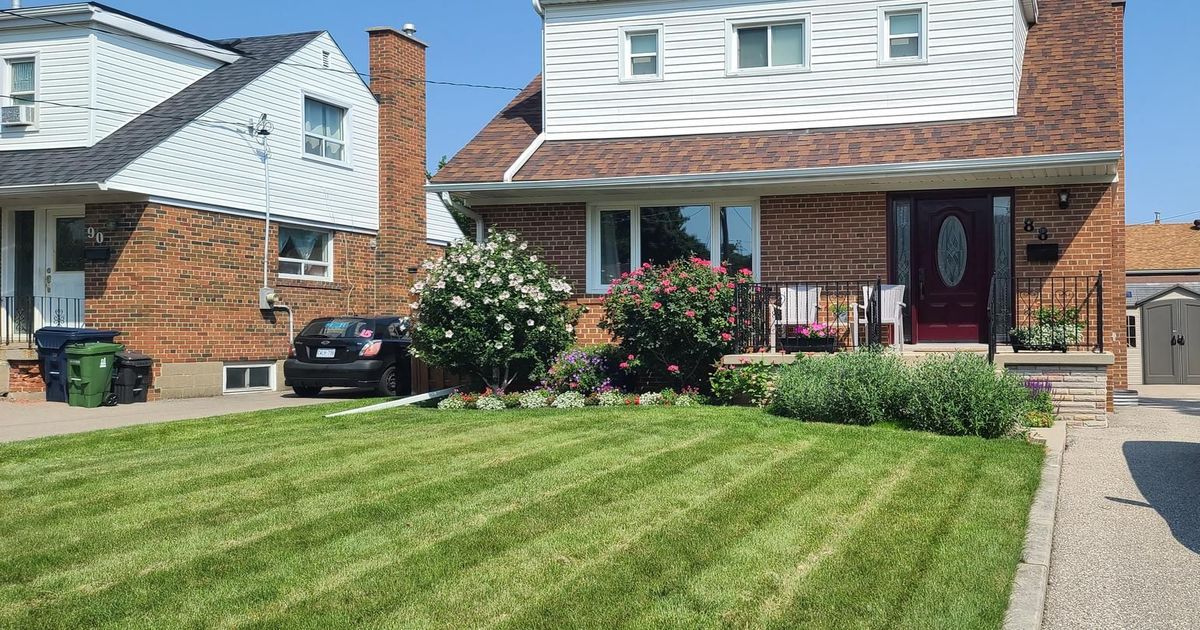 88 Redwater Drive Toronto