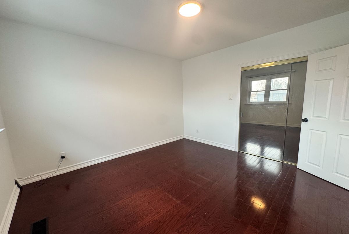 28 Eringate Drive Toronto 28 Eringate Drive Toronto