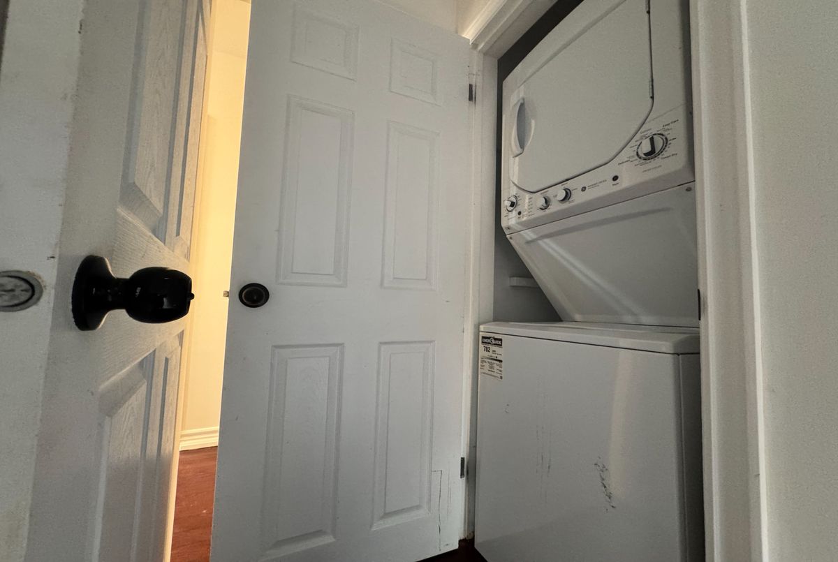 28 Eringate Drive Toronto 28 Eringate Drive Toronto