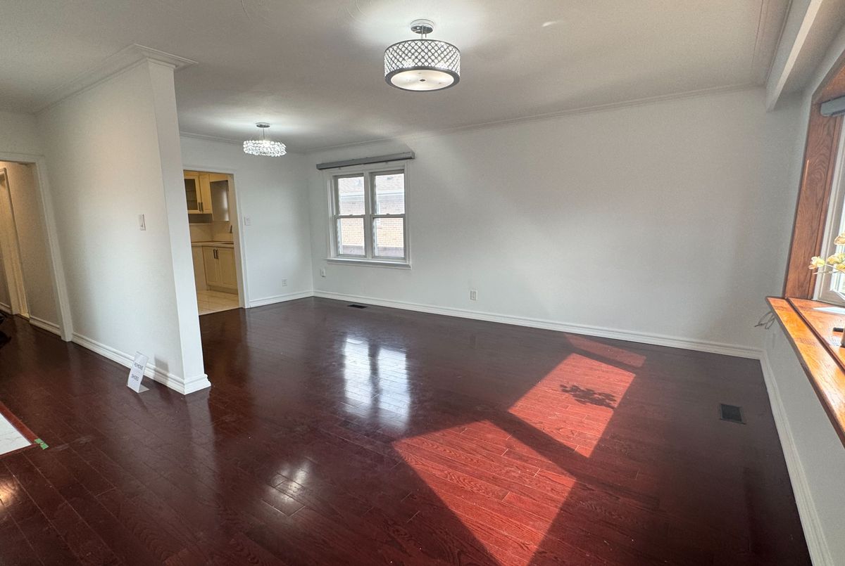 28 Eringate Drive Toronto 28 Eringate Drive Toronto