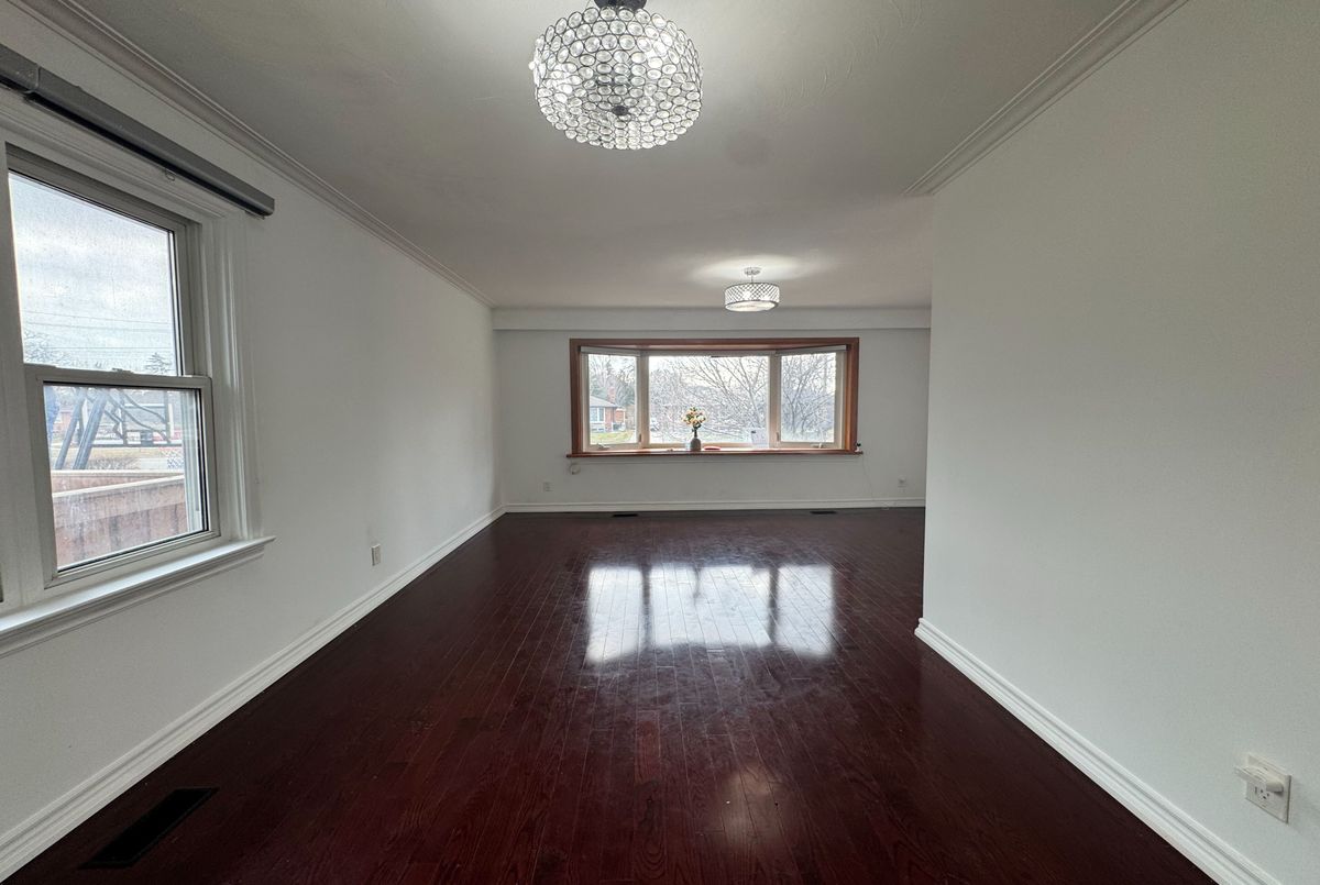 28 Eringate Drive Toronto 28 Eringate Drive Toronto