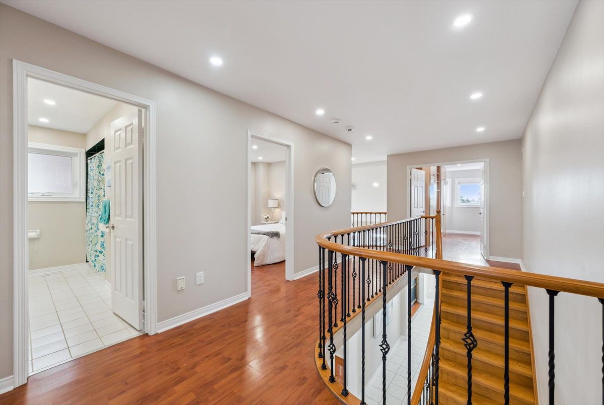 868 Bramble Court Mississauga 868 Bramble Court Mississauga