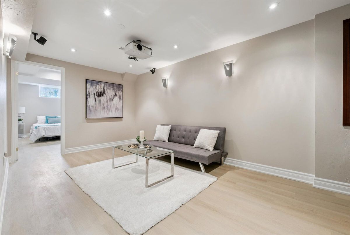 868 Bramble Court Mississauga 868 Bramble Court Mississauga