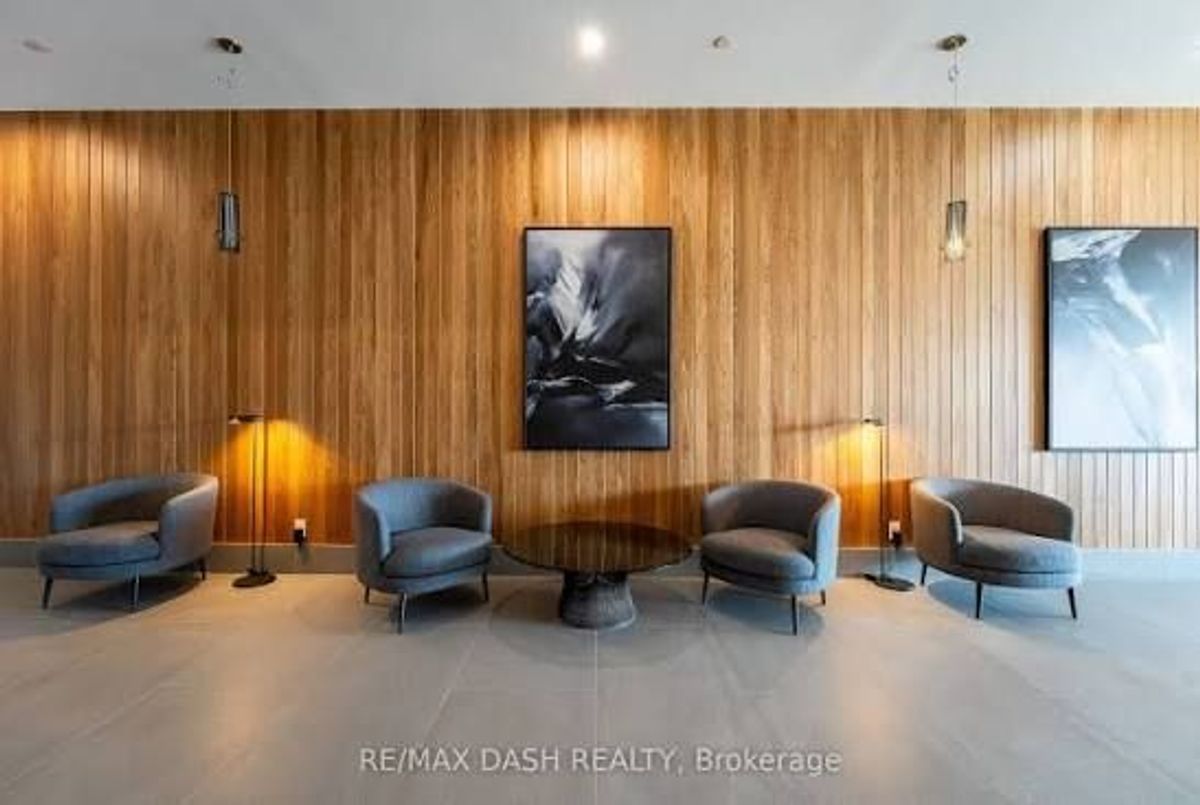 1007 Queensway Street Toronto 1007 Queensway Street Toronto