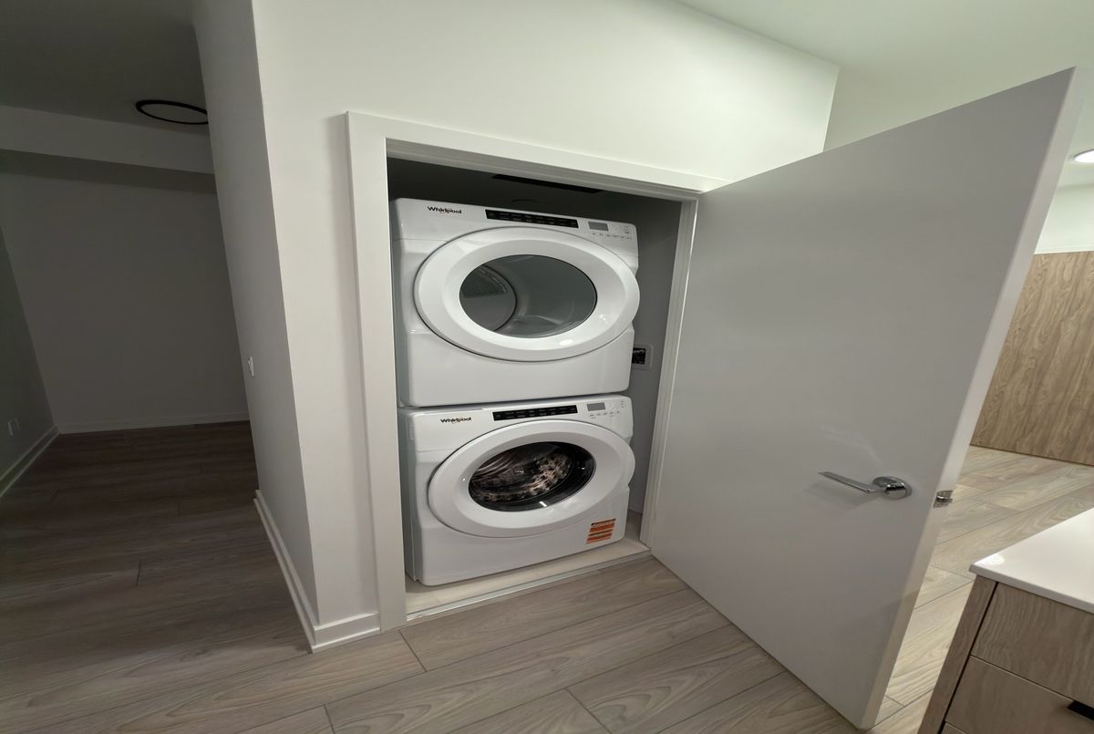 1007 Queensway Street Toronto 1007 Queensway Street Toronto