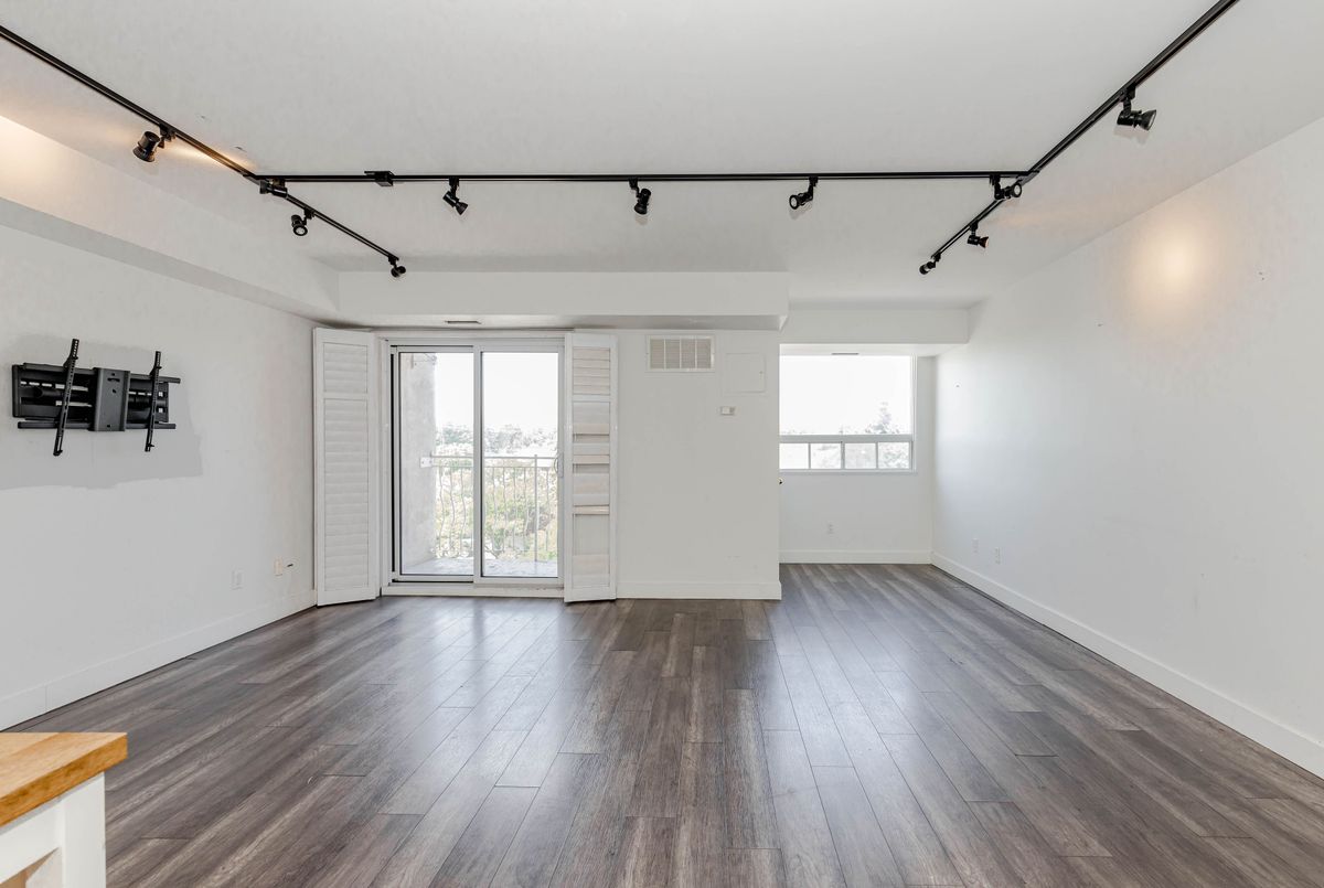 32 Tannery Street Mississauga 32 Tannery Street Mississauga