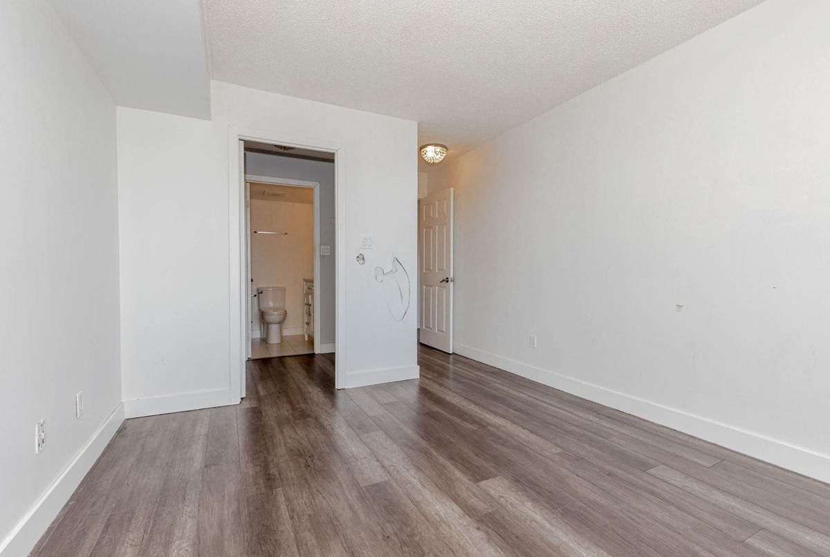 32 Tannery Street Mississauga 32 Tannery Street Mississauga