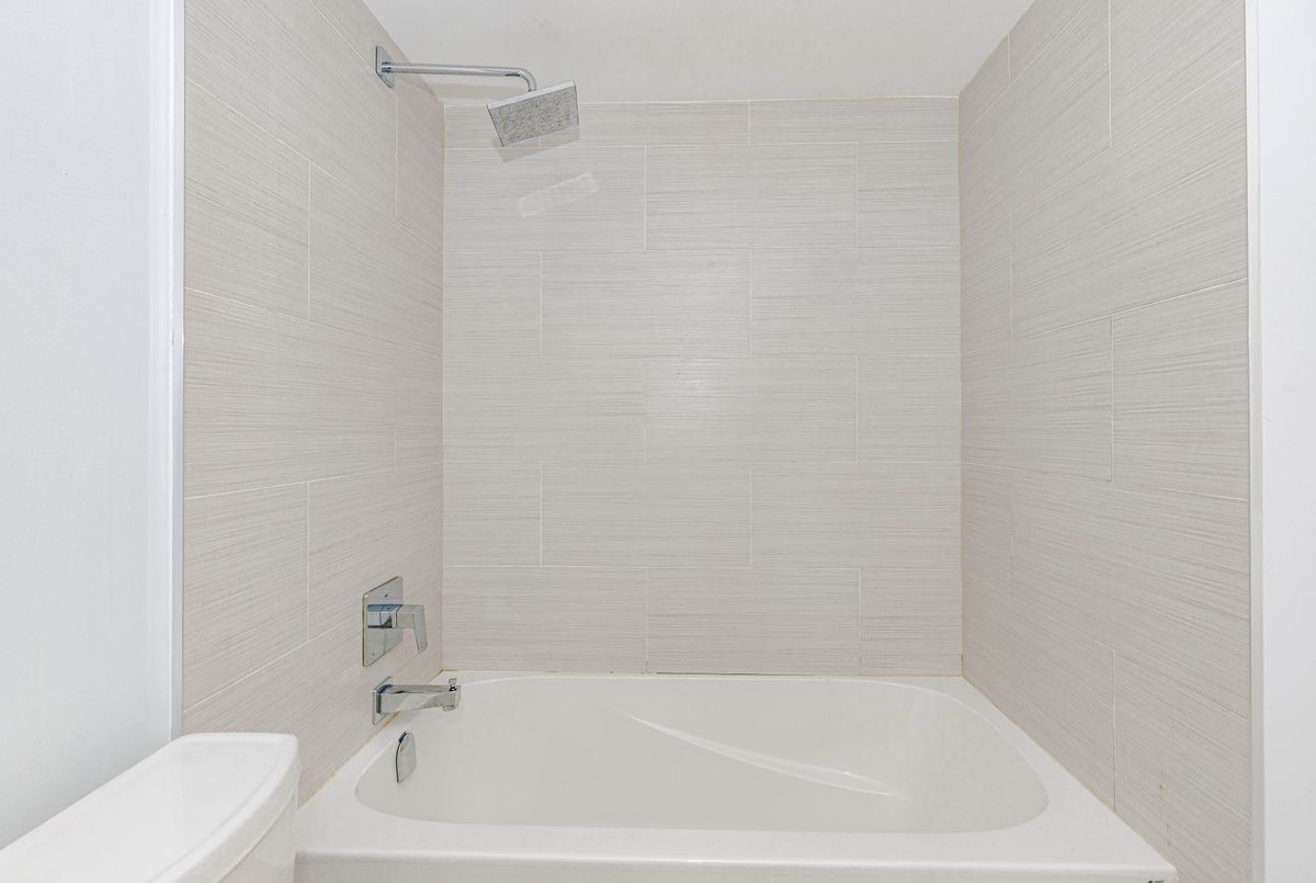 32 Tannery Street Mississauga 32 Tannery Street Mississauga