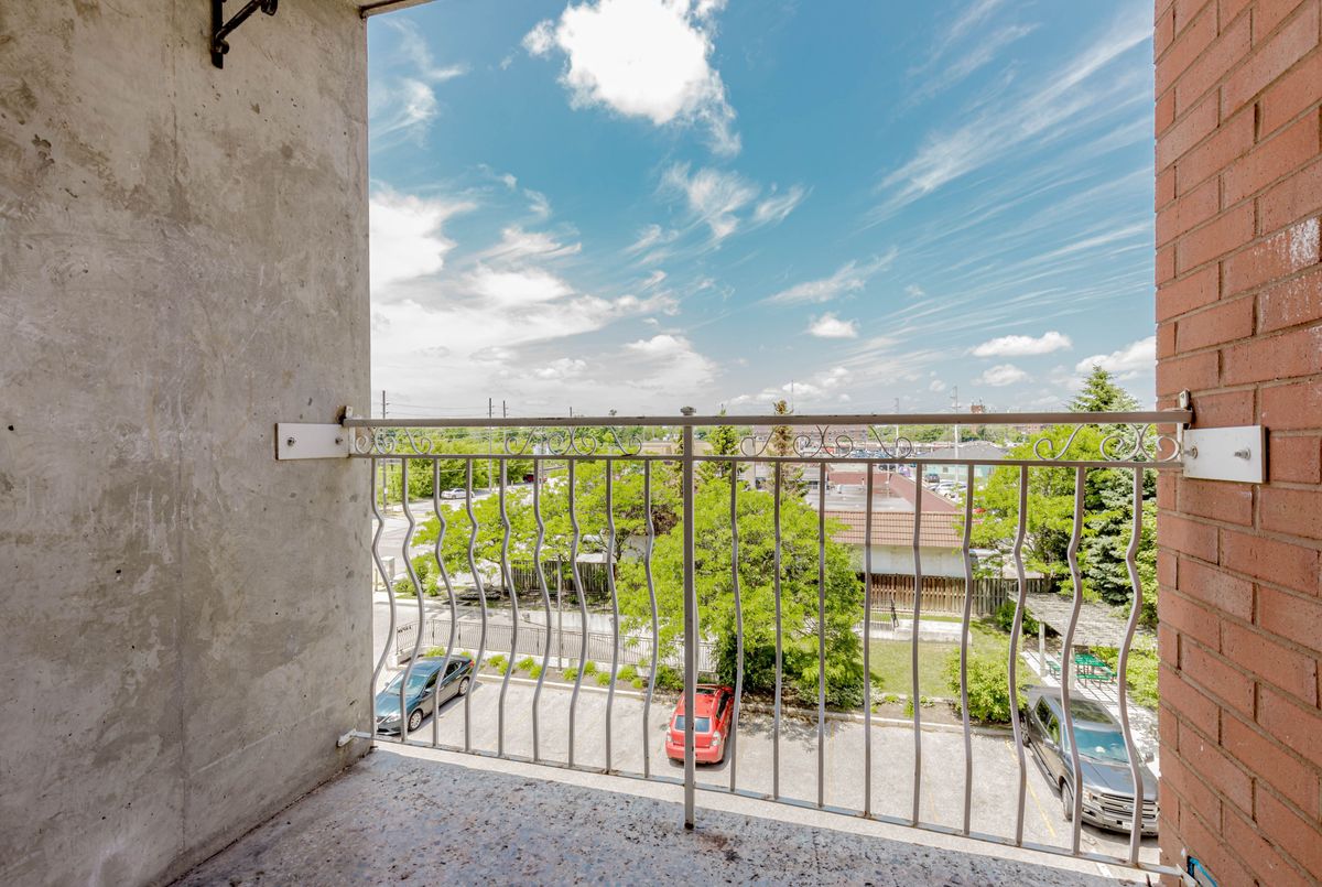 32 Tannery Street Mississauga 32 Tannery Street Mississauga