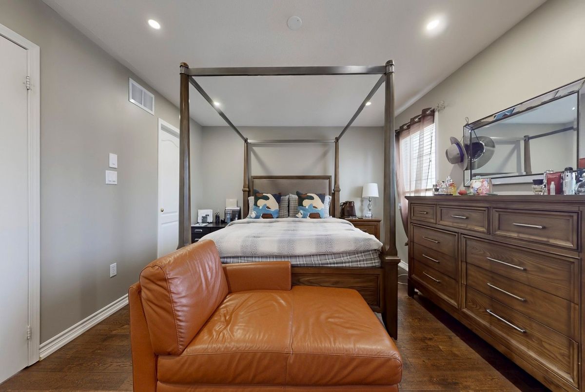 52 Tianalee Crescent Brampton 52 Tianalee Crescent Brampton