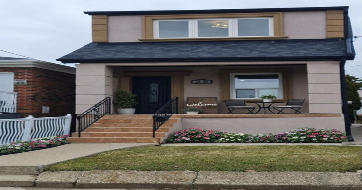 28 Teignmouth Avenue Toronto