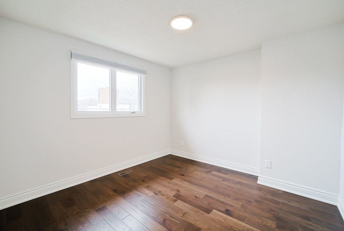 411 The Thicket N/A Mississauga 411 The Thicket N/A Mississauga