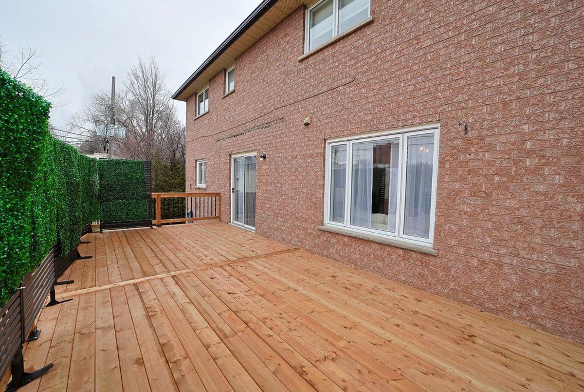 411 The Thicket N/A Mississauga 411 The Thicket N/A Mississauga