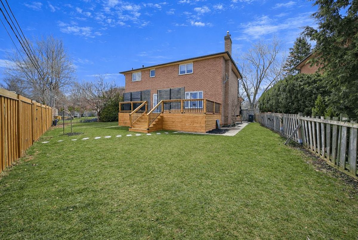 411 The Thicket N/A Mississauga 411 The Thicket N/A Mississauga