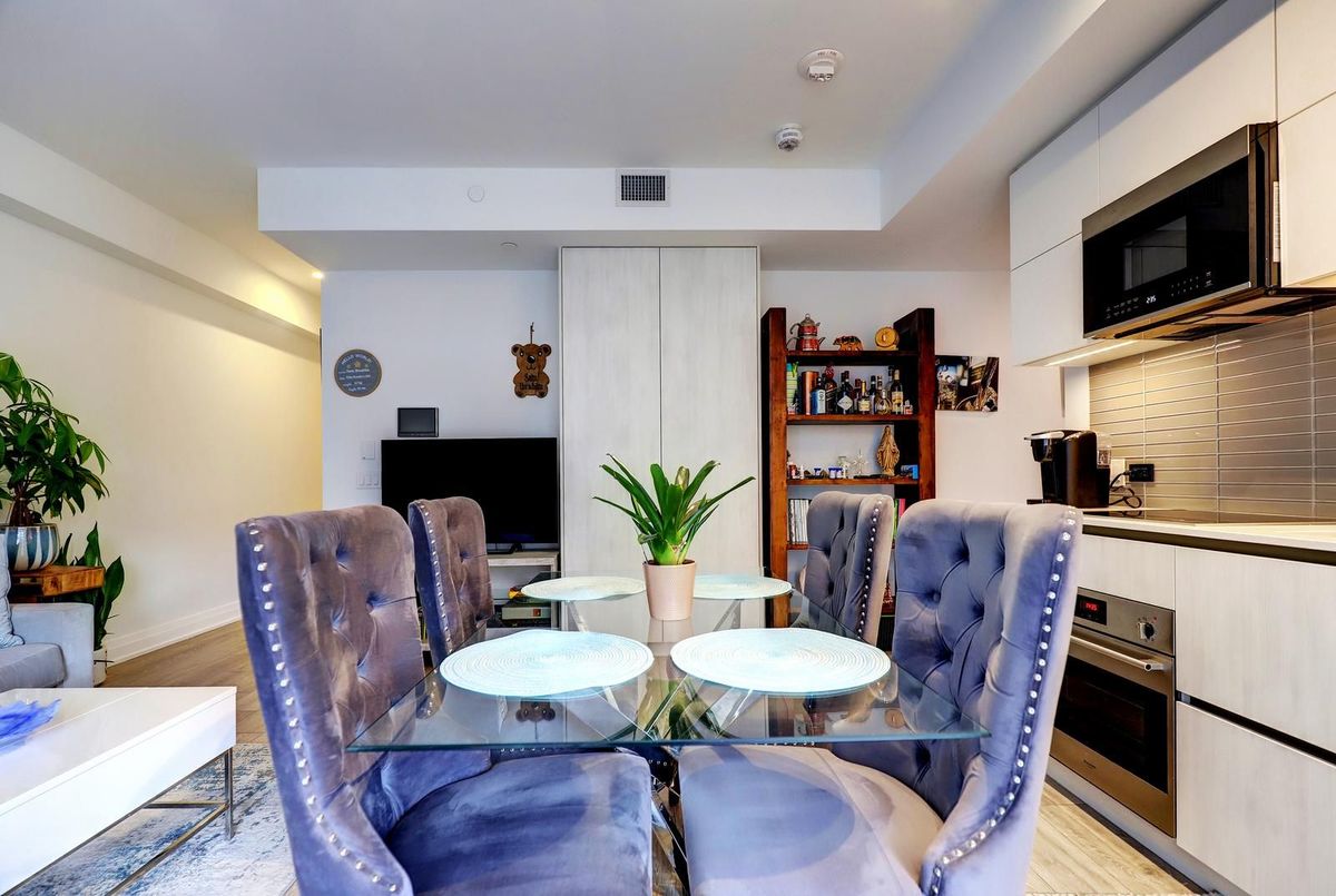 21 Park Street E Mississauga 21 Park Street E Mississauga