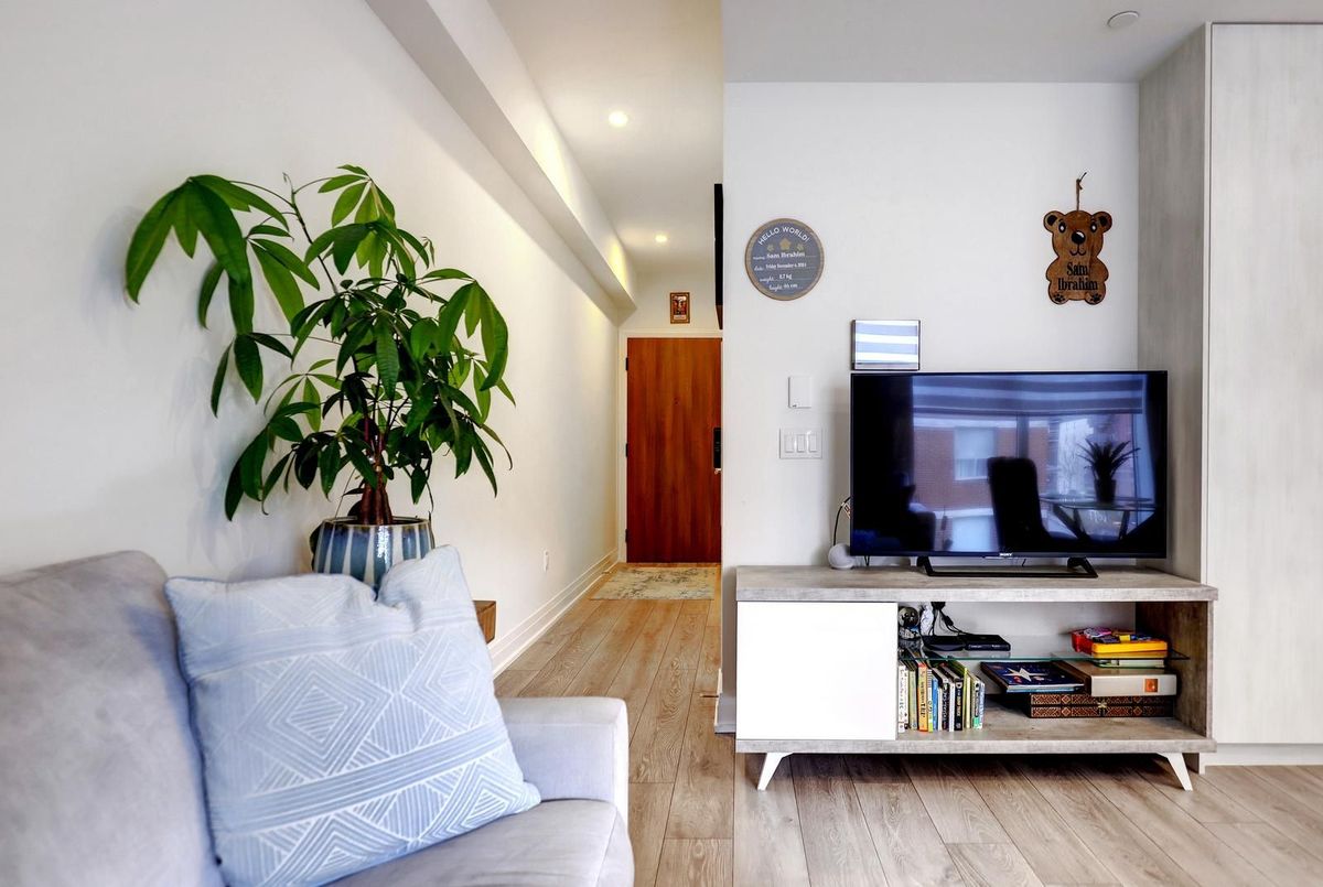 21 Park Street E Mississauga 21 Park Street E Mississauga