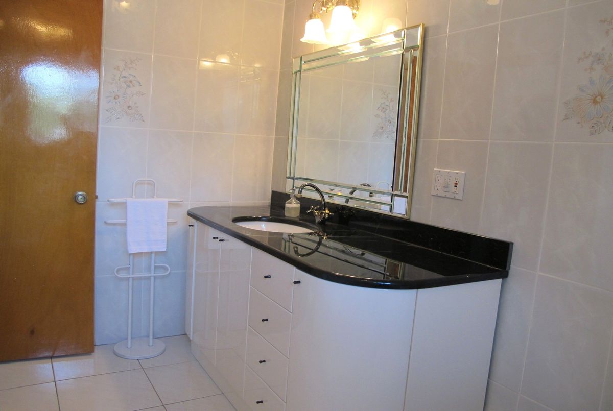 4 Rosalie Avenue Toronto 4 Rosalie Avenue Toronto