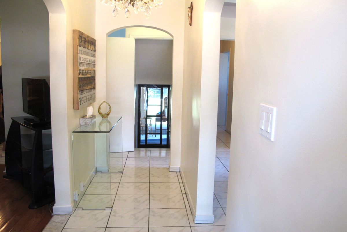 4 Rosalie Avenue Toronto 4 Rosalie Avenue Toronto