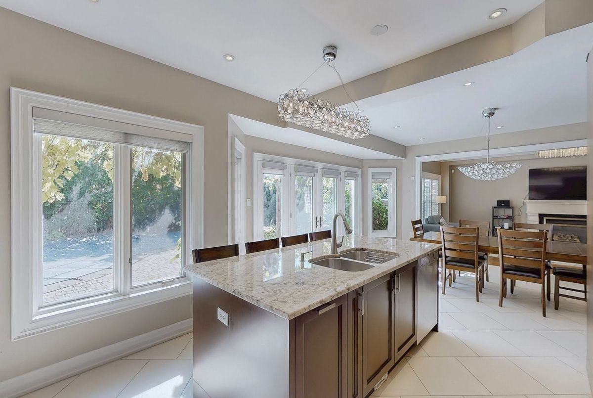 5368 Vail Court Mississauga 5368 Vail Court Mississauga