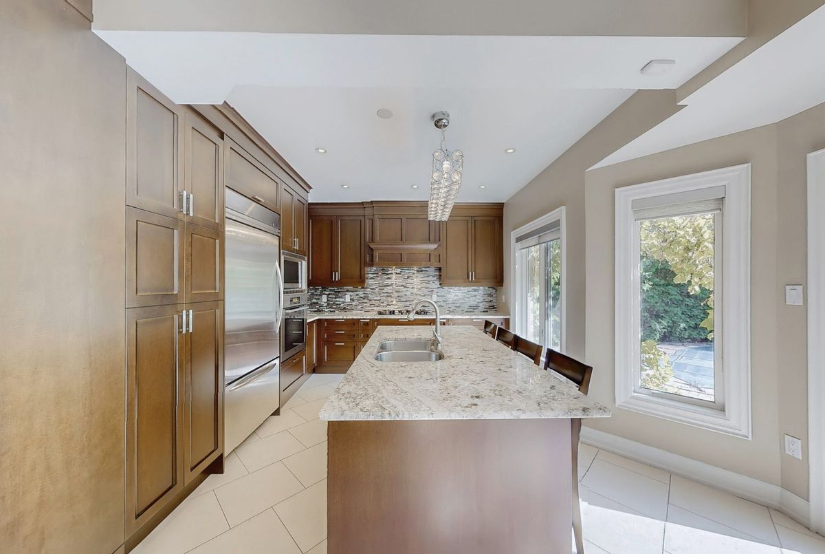 5368 Vail Court Mississauga 5368 Vail Court Mississauga