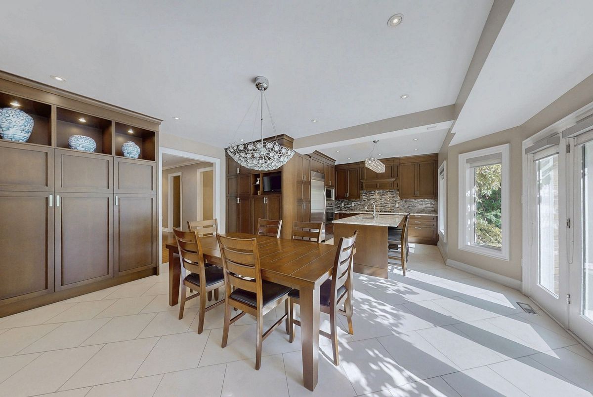 5368 Vail Court Mississauga 5368 Vail Court Mississauga