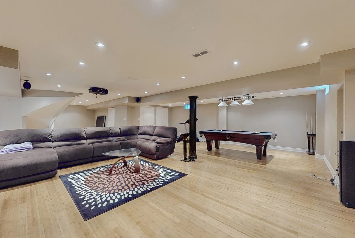 5368 Vail Court Mississauga 5368 Vail Court Mississauga