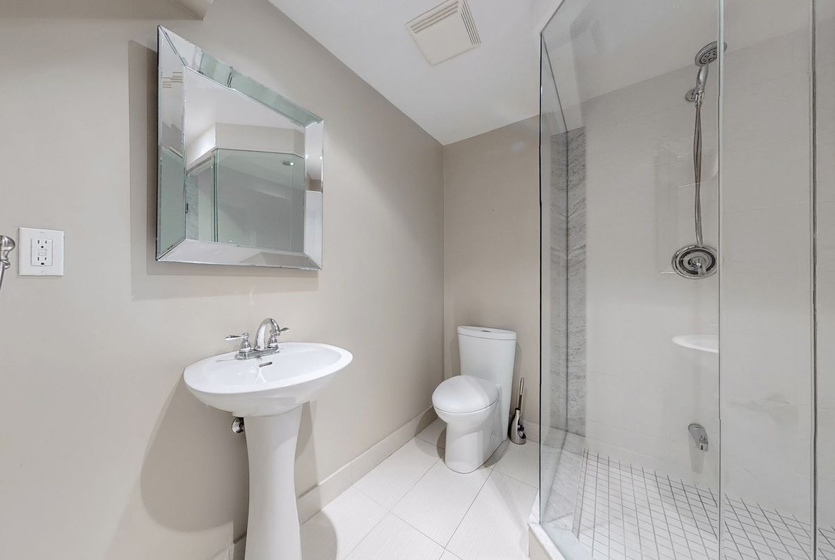 5368 Vail Court Mississauga 5368 Vail Court Mississauga