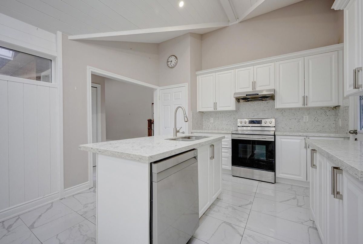 30 Lawrence Crescent Brampton 30 Lawrence Crescent Brampton