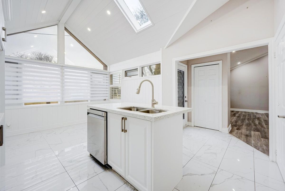 30 Lawrence Crescent Brampton 30 Lawrence Crescent Brampton